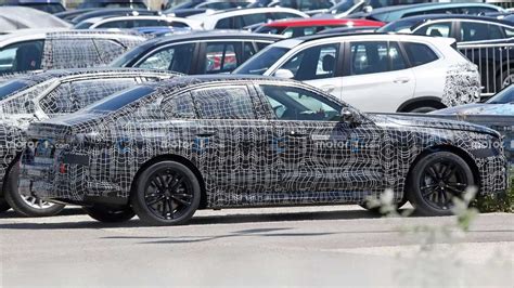 BMW i5 als Erlkönig: Elektro-5er mit deutlich anderer Optik