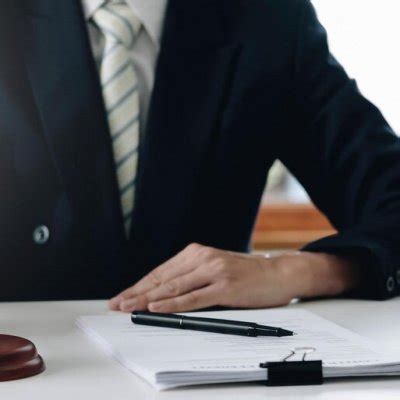 benefits  hiring  probate lawyer  litigation lawyer  singapore