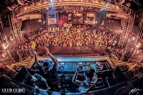 Macau Nightlife: Guide to Nightclubs, Bars, and Saunas | Jakarta100bars ...