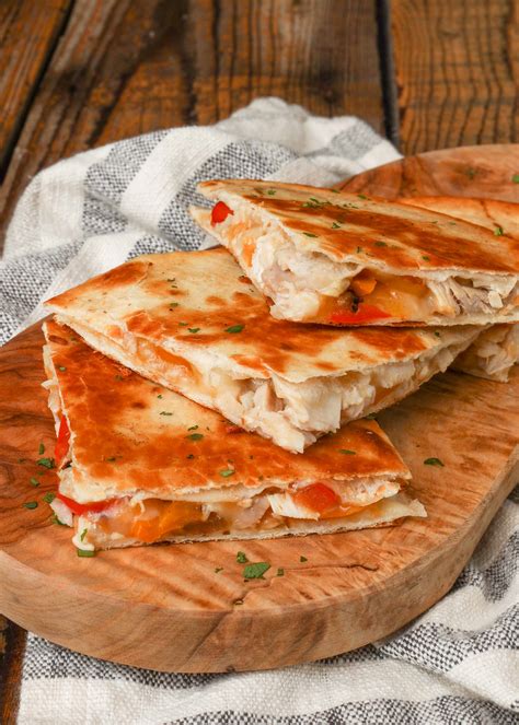 chicken fajita quesadilla barefeet   kitchen