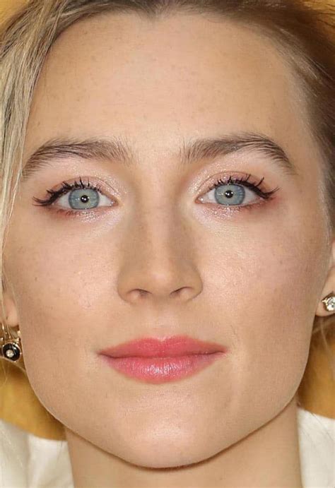 Saoirse Ronan ️ Mha ️ | Matte lips, Celebrity makeup looks, Celebrity ...