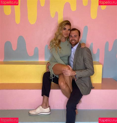 Leaks Nude Taylor Mathis Onlyfans Photo Gallery - camsoda.love