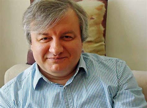 PLAMEN DÓYNOV | Revista Imán