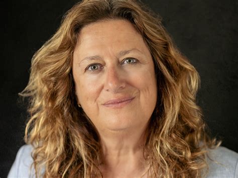 Elly Griffiths Novels Order