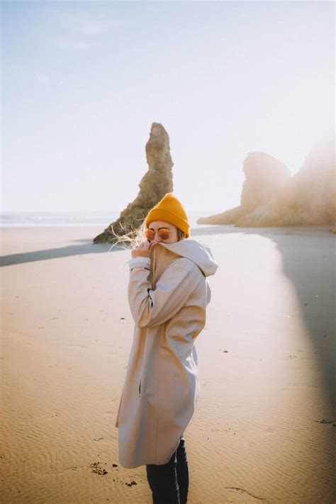 9 Stunning Sea Stacks At Face Rock State Scenic Viewpoint - The Mandagies