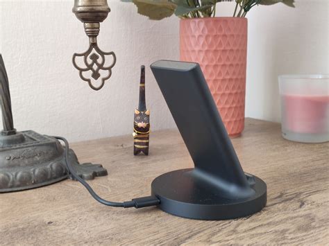 Xiaomi Mi 20W Wireless Charging Stand bemutató - Xiaomilife