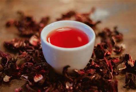 8 Hibiscus Tea Health Benefits – Sunbird Organics
