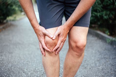 Can Bad Posture Cause Knee Pain? | Posture & Wellness