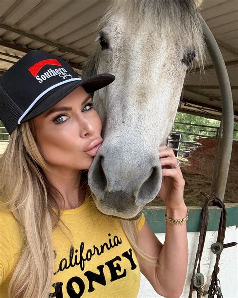 Moms Gone Wild West (@momsgonewildwest) • Instagram photos and videos