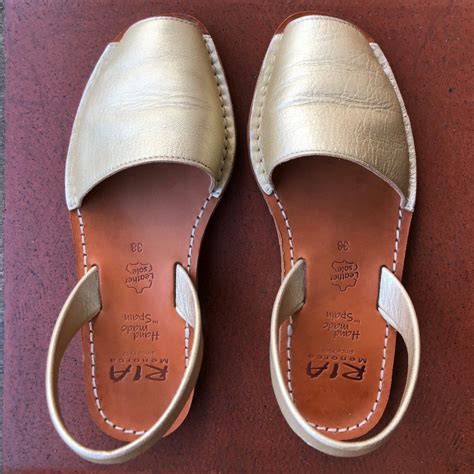 Ria Shoes, Women's Fashion, Footwear, Sandals on Carousell