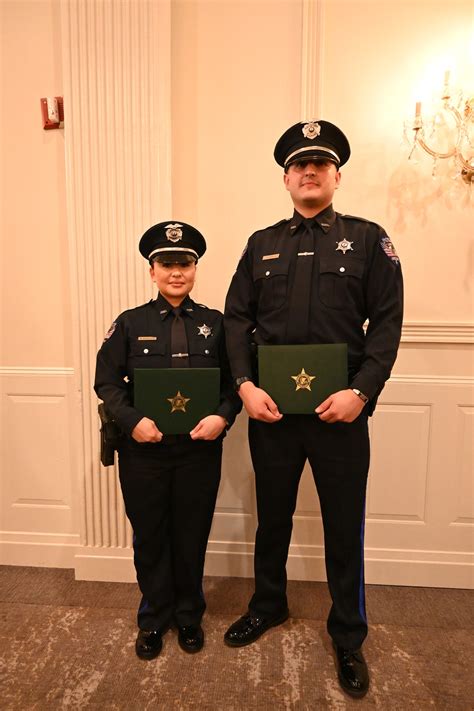 Oswego Police Department (IL) (@oswegopoliceil) • Instagram photos and