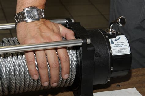 Лебедка СТОКРАТ HD 12.5 WP 12V 6,8 л.с.