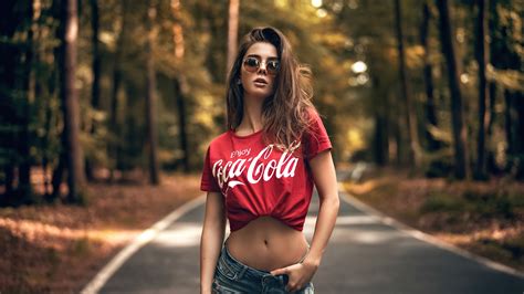 brunette, model, shorts, teeshirt, coca cola, HD Wallpaper | Rare Gallery