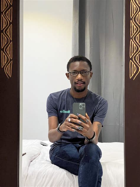 Ezra 'God' Olubi on Twitter: "selfies https://t.co/ofpVsZ8tWy" / Twitter