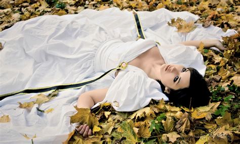 Femme | Menelwena Medlinya | Flickr