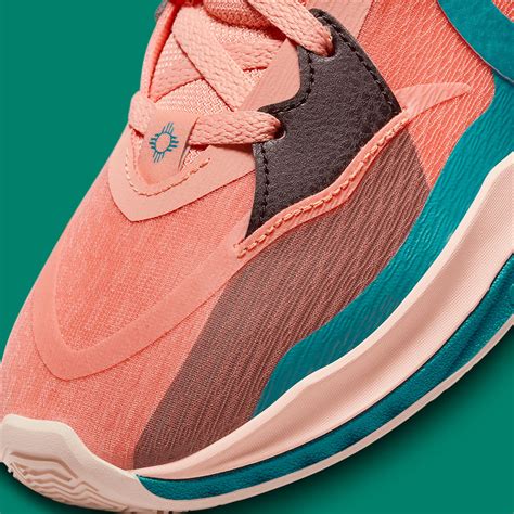 [Release 2022] Nike Shakes Up the Kyrie Low 5 with 2 New Colourways ...