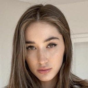 Natalie Roush - Age, Family, Bio | Famous Birthdays