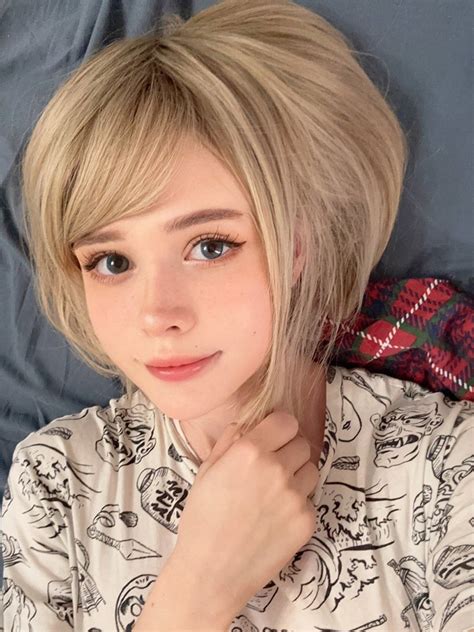 suisai ️ uwu on Twitter: "Ashley from Resident Evil 🫵🐰"