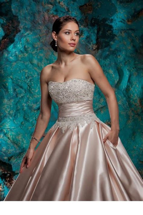 Sabrina « Elegance (лучшие свадебные платья) « Коллекции « Свадебные ...