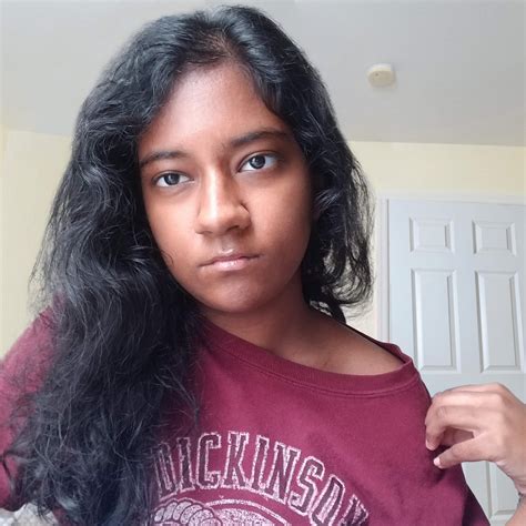 Julie Ragbeer – “Older Guys” | Songs | Crownnote