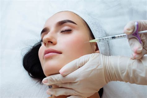 Цены на уколы красоты в Израиле в сети Lightcare Laser