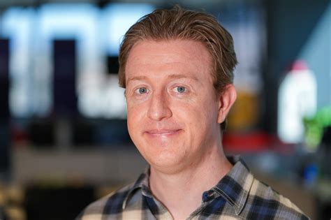 Federal prison guards say they're using expired equipment, blame leaders