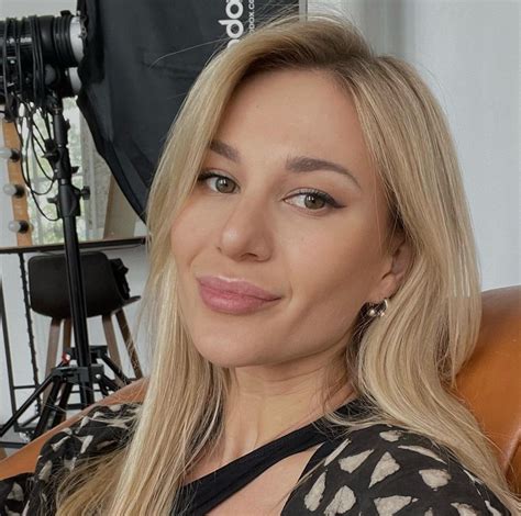 Darina Litvinova biography, 27 Photos, Age, Height, Real Name ...