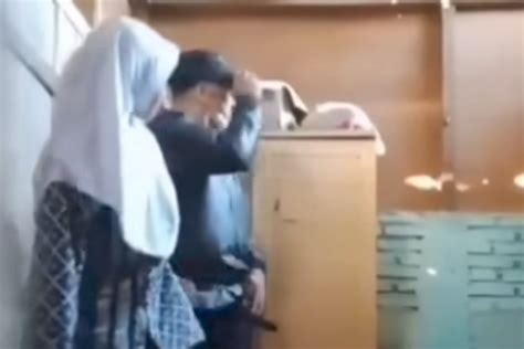Skandal Guru dan Murid Lakukan Adegan Tak Pantas Heboh, Video Viral ...