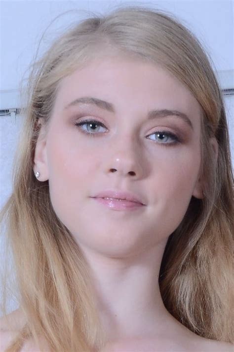 Hannah Hays - Profile Images — The Movie Database (TMDB)