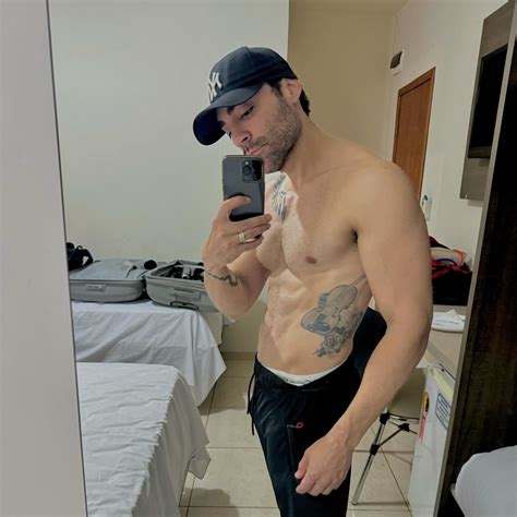 Guilherme E Benuto Antes E Depois - Benuto, da dupla com Guilherme, mostra corpo após lipo e rotina fitness ...