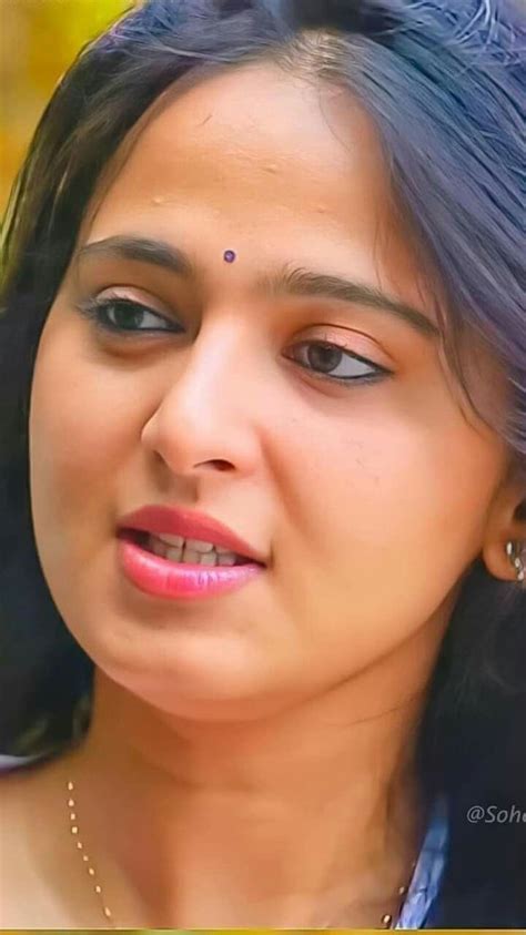 pin  anushka shetty actress hairstyles beautiful smile women
