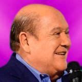 SIEMPRE ESTOY PENSANDO EN ELLA - Leo Dan - LETRAS.COM