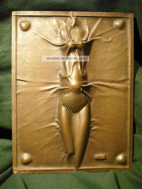 Paul Wunderlich; Aphrodite. Bronzerelief 1979
