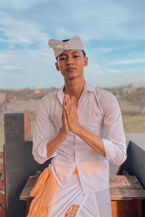 cowok ganteng bali sd malamkukepanasan