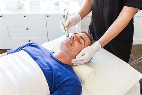 Вакуумный гидропилинг HydraFacial для мужчин - Ilukliinik Medic-Esthetic