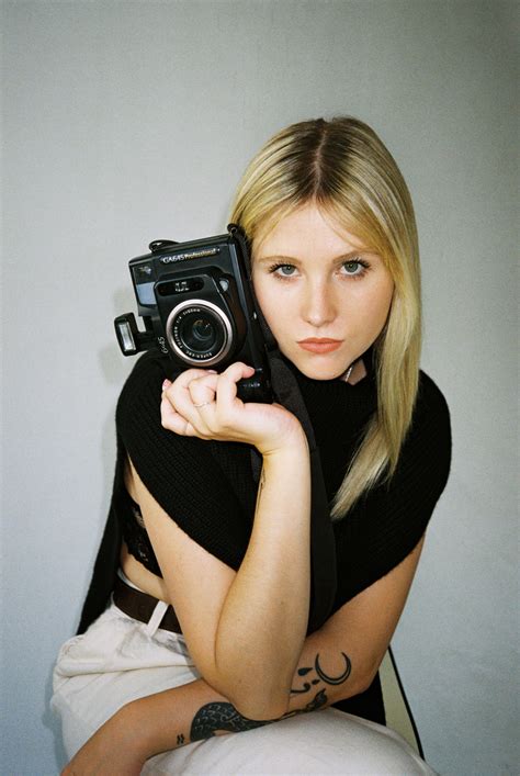 Stephie Braun — About