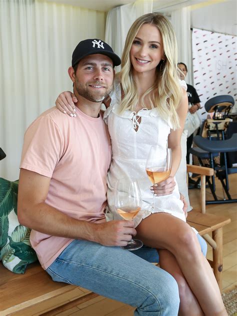 The Bachelor Alum Lauren Bushnell and Boyfriend Devin Antin Split After