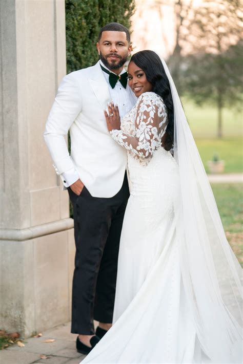 Ana de Armas Bikini Photos: Her Sexiest Swimsuit Pictures | Life & Style