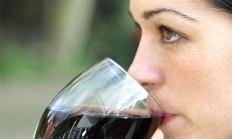 How red wine prolongs life: Scientists uncover how 'miracle ingredient ...