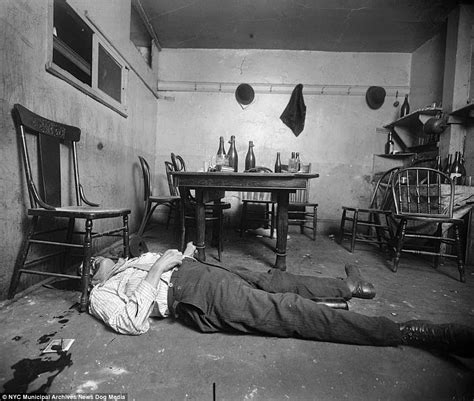 New York crime scene photos of murders in 1910s | Daily Mail Online
