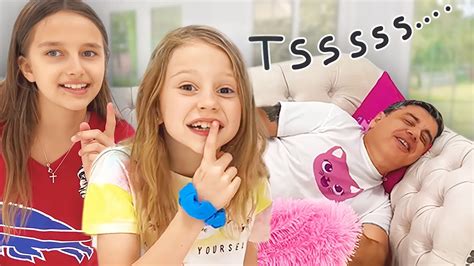 Nastya and friends help Dad with household chores - YouTube