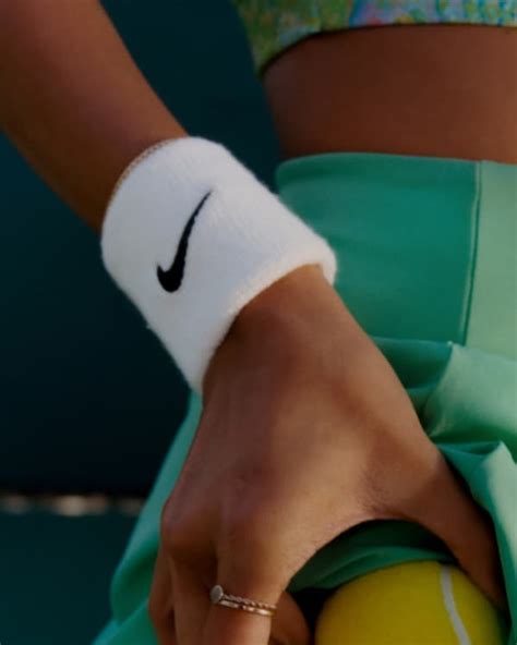 Nike Tennis. Nike CZ