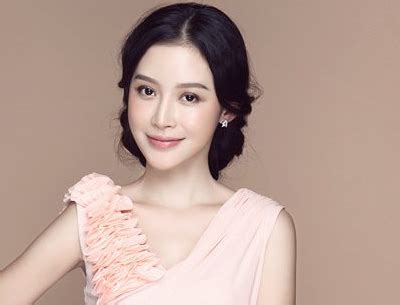 Ying Zi is elegant and ladylike, with a beautiful temperament, and an ...