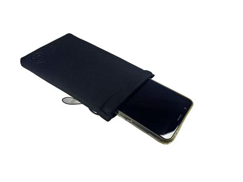 Quintessentialz Squeeze Pouch