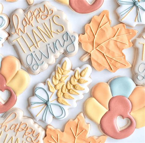 33 Thanksgiving Cookies To Make This Holiday
