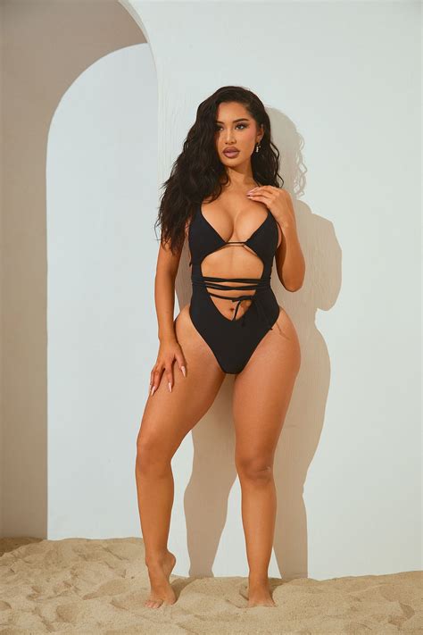Aubree Strappy Cut Out 1 Piece Swimsuit - Black | Fashion Nova
