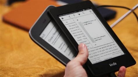 Kindle vs Nook: Difference and Comparison - Touch Screen - Battery Life