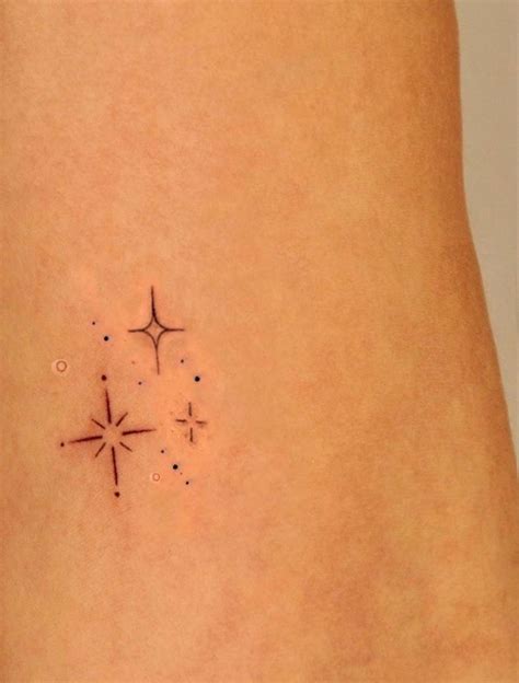 Pin by Isabel on tattoos i want | Small hand tattoos, Simplistic ...