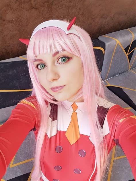 Lina Moore as Zero Two : r/Cawwsplay