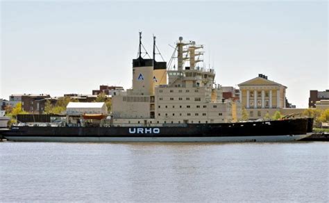 jäänmurtaja URHO | www.laivakuvat.com